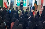 زيارة 90 حافظاً وحافظة للقرآن من باكستان إلى العتبة الرضوية