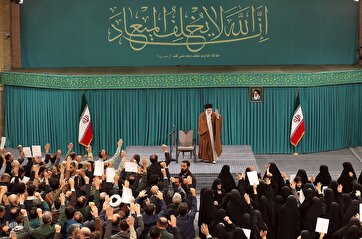 In Pictures: Leader’s Meeting with Martyrs’ Families