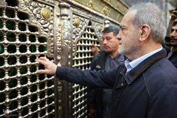 President Visits Hazrat Masoumeh Shrine, Meets Senior Clerics in Qom Trip