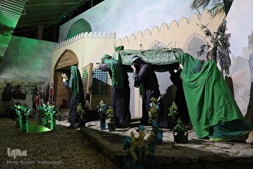 Photo Gallery: Exhibition Marks Hazrat Zahra Martyrdom Anniversary