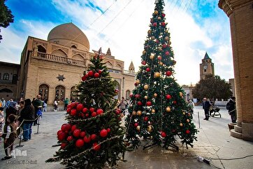 In Pictures: Christian Neighborhood in Isfahan Prepares for New Year Celebrations