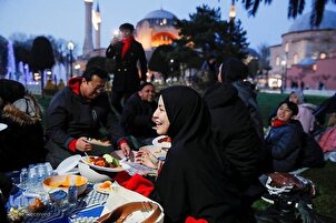 Eventos de iftar en varios países musulmanes