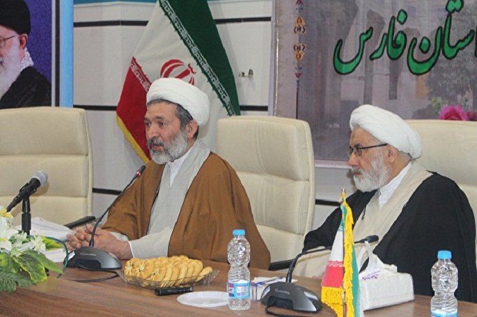 حوزه‌های علمیه برنامه‌ریزی جهانی داشته باشند/ تصویب ۲۰۰ رشته و گرایش