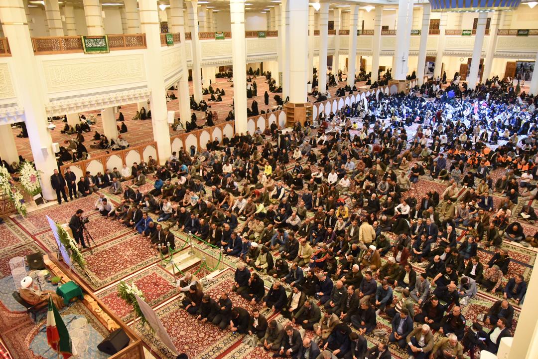 تکریم یاد جانباختگان سیل در شیراز/ راهکار برون‌رفت از مشکلات، تقویت اعتقادات است