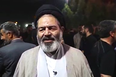 فیلم/ گام‌هایی با نماینده ولی فقیه در امور حج در پیاده‌روی اربعین