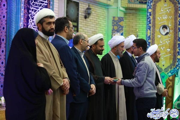 برگزیدگان جشنواره ملی قرآن و عترت دانشجویان معرفی شدند برگزیدگان جشنواره ملی قرآن و عترت دانشجویان معرفی شدند