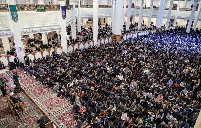 آیت&zwnj;الله حائری از تعلقات باطل و تفكرات منحط آزاد بود/ حكمت؛ كمبود امروز حوزه&zwnj;های علمیه