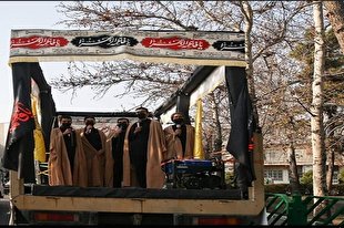 برگزاری کاروان «بصیرت فاطمی» در تهران + عکس