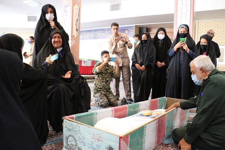 شمارش لحظات پایان فراق 32 ساله / وقتی كه پسر خبر بازگشت پدر را می&zwnj;دهد