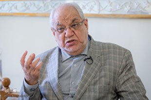 تفسیر معاصرانه قرآن و پاسخ به شبهات / قدر قرآن را نمی‌دانیم