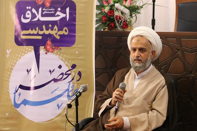 حجت الاسلام علیرضا حدائق، مسئول حوزه علمیه منصوریه شیراز  حجت الاسلام علیرضا حدائق، مسئول حوزه علمیه منصوریه شیراز