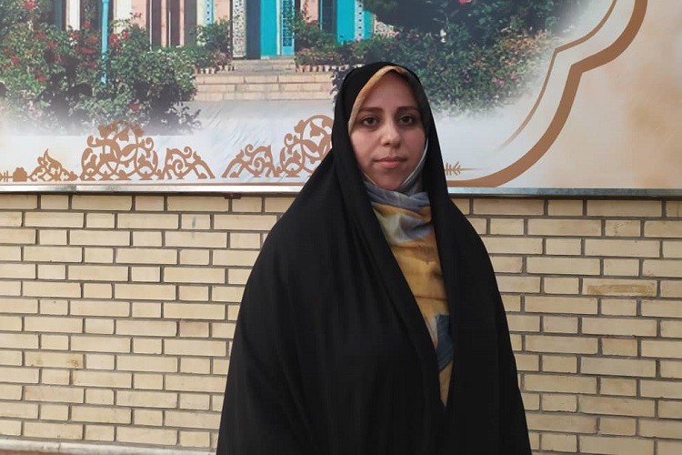 زهرا عبدی فرد، مسئول خانه قرآن شوق رضوان شیراز