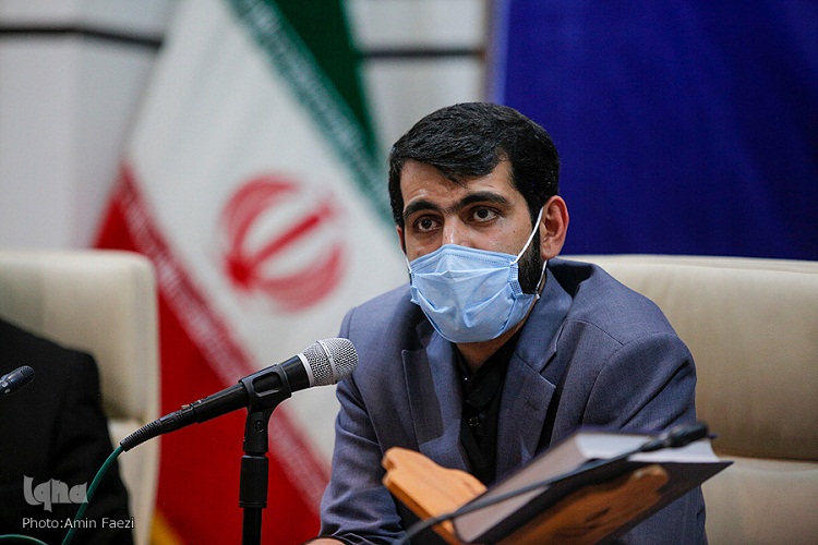 روح‌الله نجابت، نماینده مردم شیراز و زرقان در مجلس شورای اسلامی