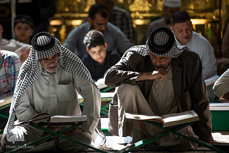 جزءخوانی قرآن کریم در آستان مقدس حسینی