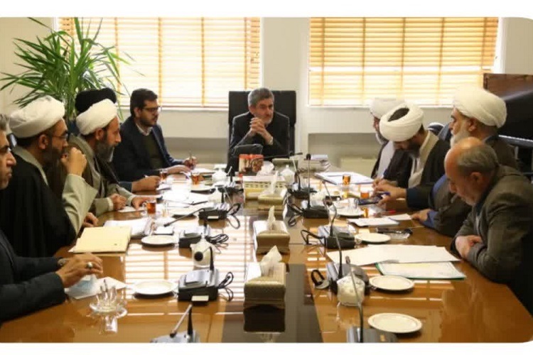 دیدار استاندار فارس با مدیران حوزوی