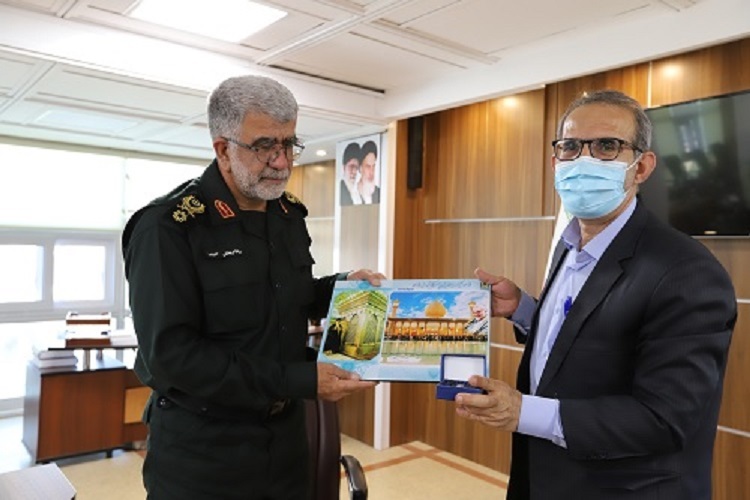 دیدار فرمانده نیروی انتظامی فارس با رئیس دانشگاه علوم پزشکی شیراز