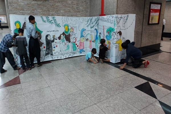 برگزاری طرح «آیات رویش» در متروی تهران + عکس