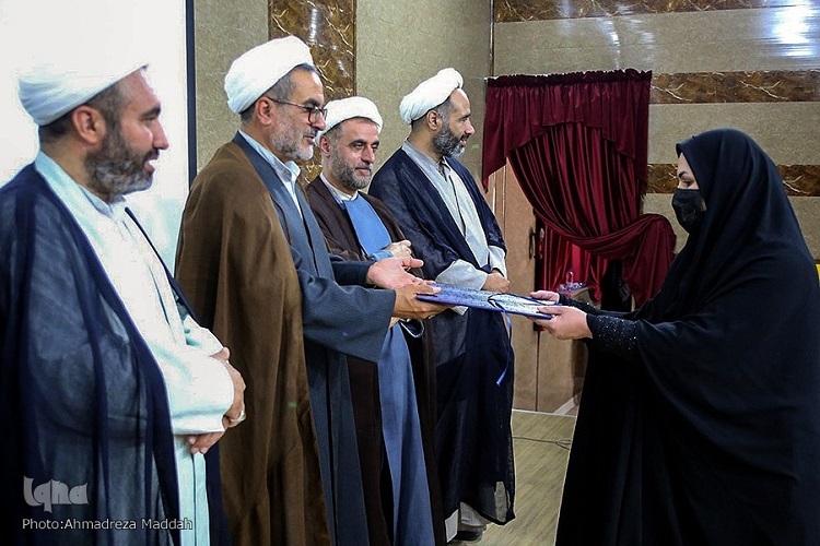 اختتامیه هجدهمین دوره مسابقات سراسری قرآن مؤسسه بیت‌الاحزان، شیراز