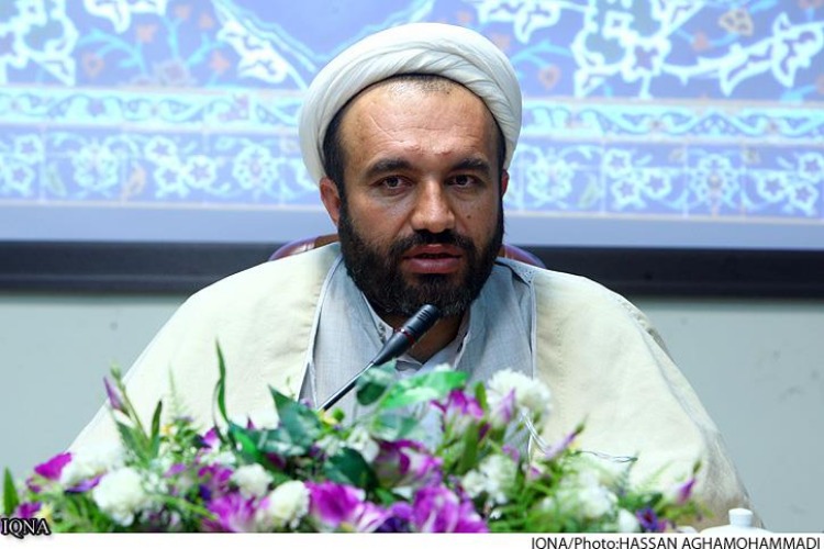 حجت‌الاسلام علیرضا شاهسونی، مدیر مؤسسه قرآنی بیت‌الاحزان حضرت زهرا(س)