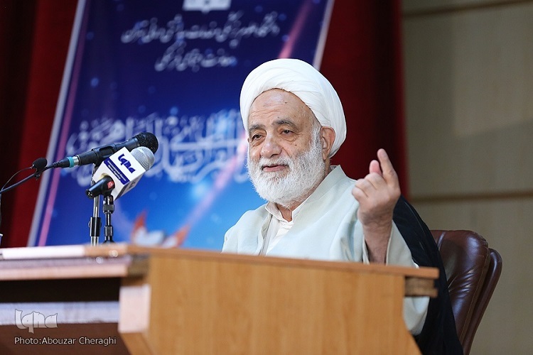 حجت‌الاسلام والمسلمین محسن قرائتی، مفسر قرآن