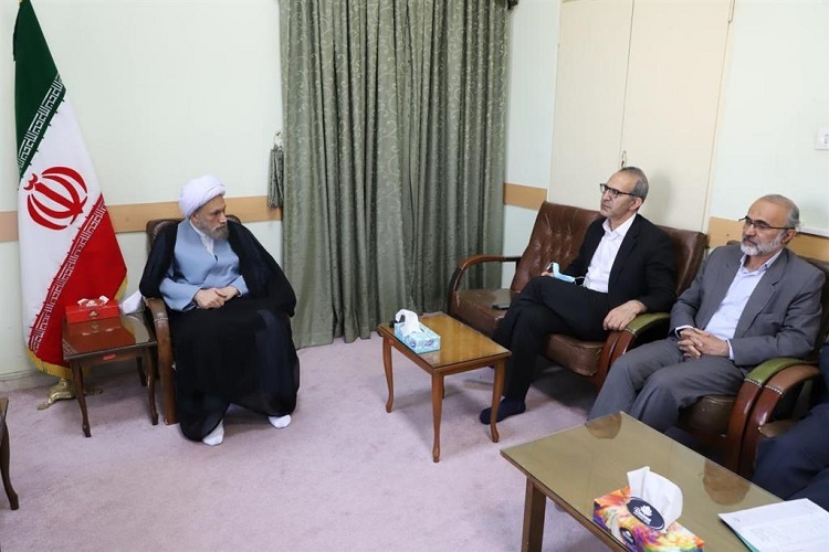 دیدار آیت‌الله دژکام با اعضای هیئت رئیسه دانشگاه علوم پزشکی شیراز