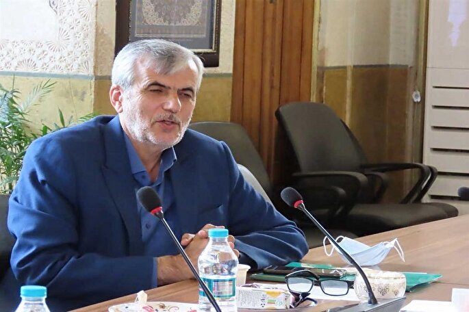 نماینده اصلح منافع ملی را فدای منافع جناحی نمی‌کند