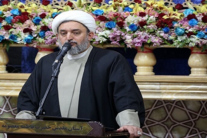 ایمان آگاهانه با عملکرد غلط برخی افراد به ظاهر متدین از بین نمی‌رود