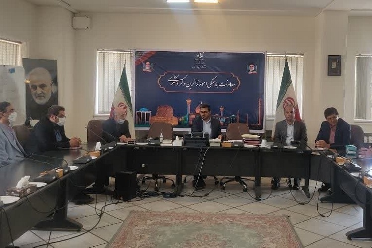 نشست معاون استاندار فارس با مسئولان موزه تاریخی طبیعی شیراز