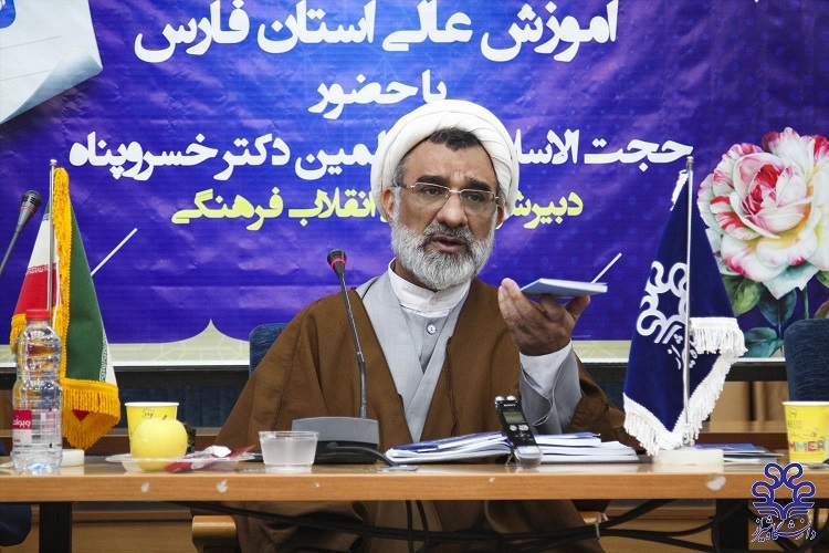 حجت‌الاسلام والمسلمین عبدالحسین خسروپناه، دبیر شورای عالی انقلاب فرهنگی