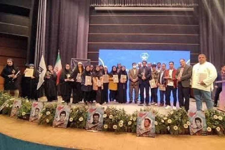 برگزیدگان دانشگاه علوم پزشکی شیرازدر جشنواره قرآن و عترت