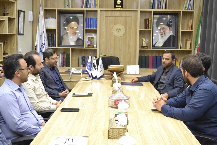 نشست اعطای حکم جدید فرمانده بسیج جهاددانشگاهی فارس