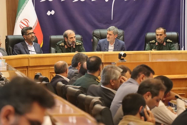 نشست قرارگاه سازندگی و محرومیت‌زدایی استان فارس
