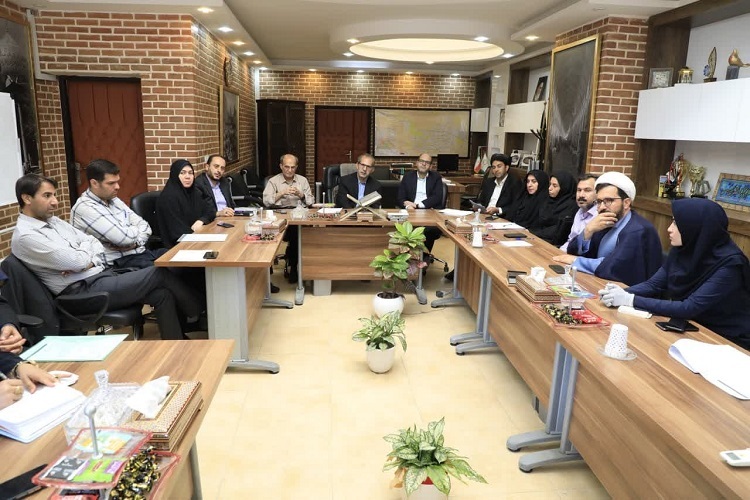 نشست علوم پزشکی شیراز با شهرداری، جوانی جمعیت