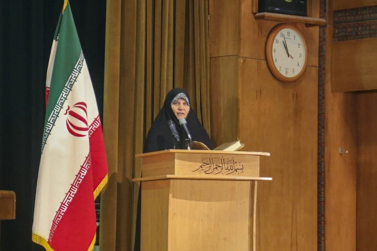 زهرا یقطین، مدیرکل امور بانوان و خانواده استانداری فارس