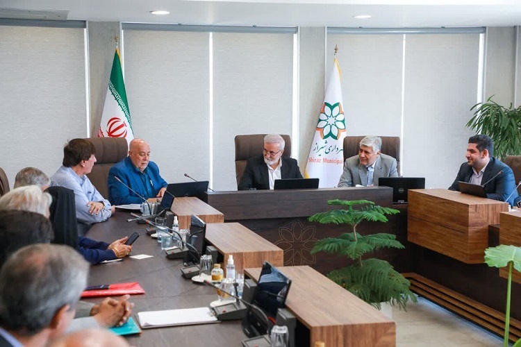 دیدار شهردار شیراز با هیئت اجرایی و کانون بازنشستگان کارگری تأمین اجتماعی استان فارس