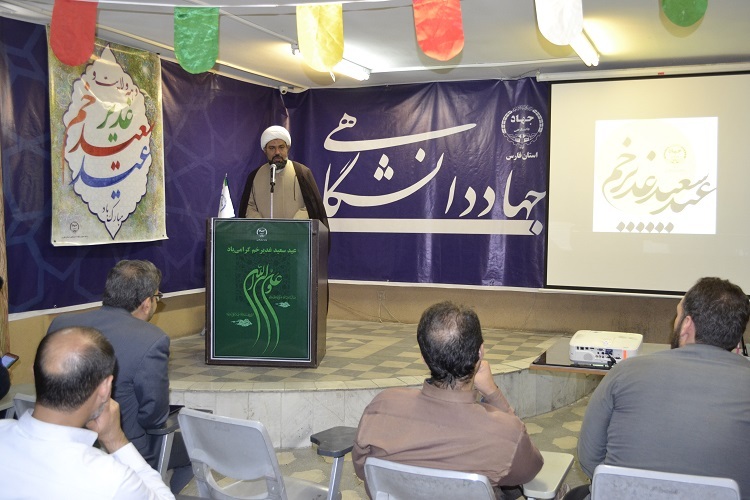 حجت‌الاسلام والمسلمین مجتبی فرهنگی، معاون فرهنگی نهاد ولی فقیه در استان فارس