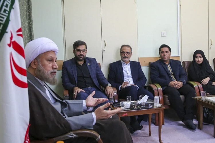 دیدار مدیران جهاددانشگاهی فارس با آیت‌الله دژکام، شیراز