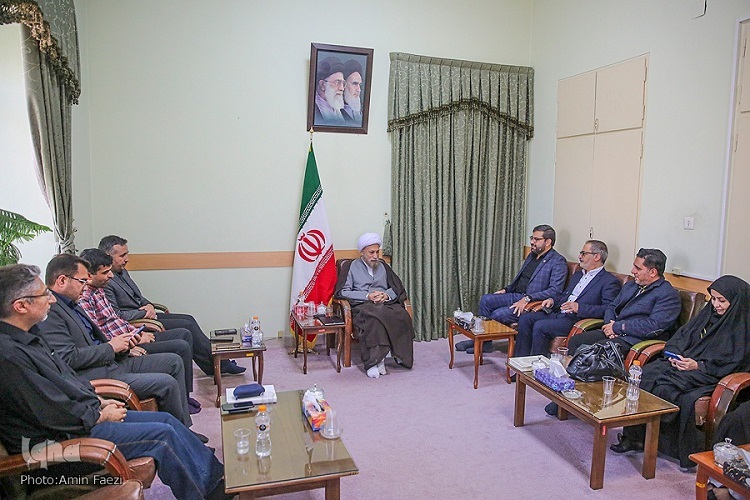 دیدار مدیران جهاددانشگاهی فارس با آیت‌الله دژکام، شیراز