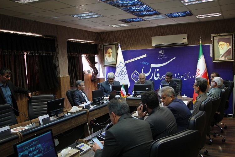 جلسه برخط با رؤسا و اعضای شورای معاونین ادارات آموزش و پرورش فارس