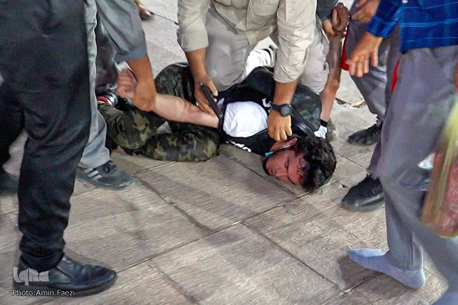 روایت ایکنا از حمله تروریستی به حرم شاهچراغ(ع) روایت ایکنا از حمله تروریستی به حرم شاهچراغ(ع)