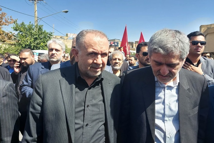 استاندار فارس در مراسم تشییع شهدای حرم شاهچراغ(ع)