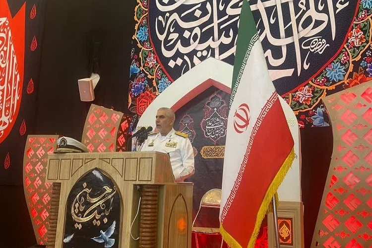 امیر مهدی خواجه امیری، معاون هماهنگ‌کننده وزارت دفاع و پشتیبانی نیروهای مسلح، نماز جمعه شیراز