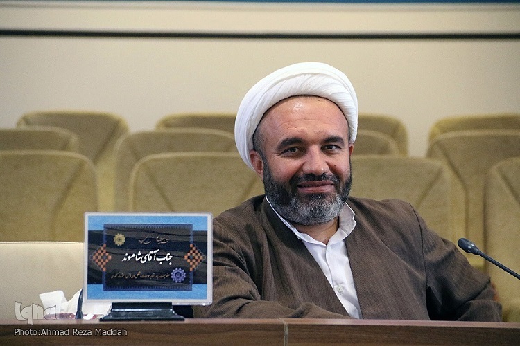 حجت‌الاسلام علیرضا شاهسونی، مدیر مؤسسه بیت‌الاحزان حضرت زهرا(س)