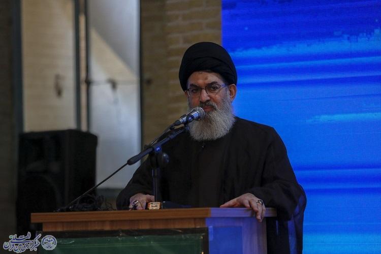 حجت‌الاسلام و المسلمین سید هاشم الحیدری،‌ یکی از رهبران جبهه مقاومت عراق