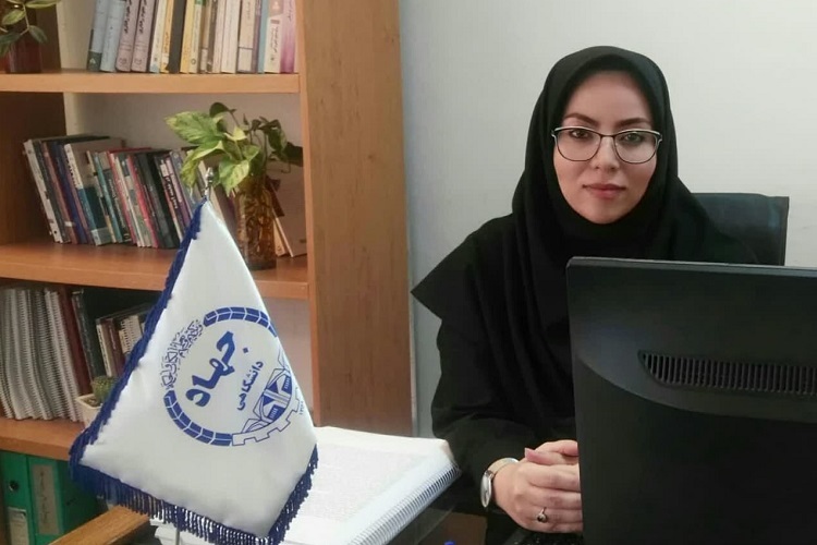صدیقه البرزی، عضو هیئت علمی جهاددانشگاهی فارس