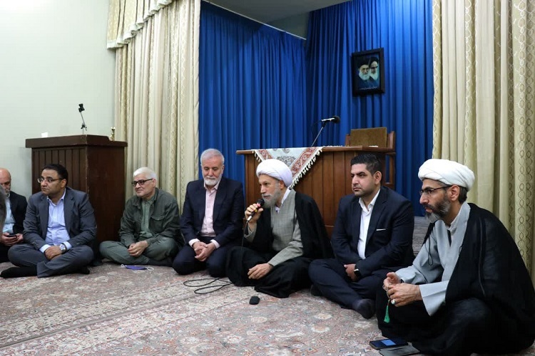 دیدار نوروزی مدیران شهری شیراز با امام جمعه