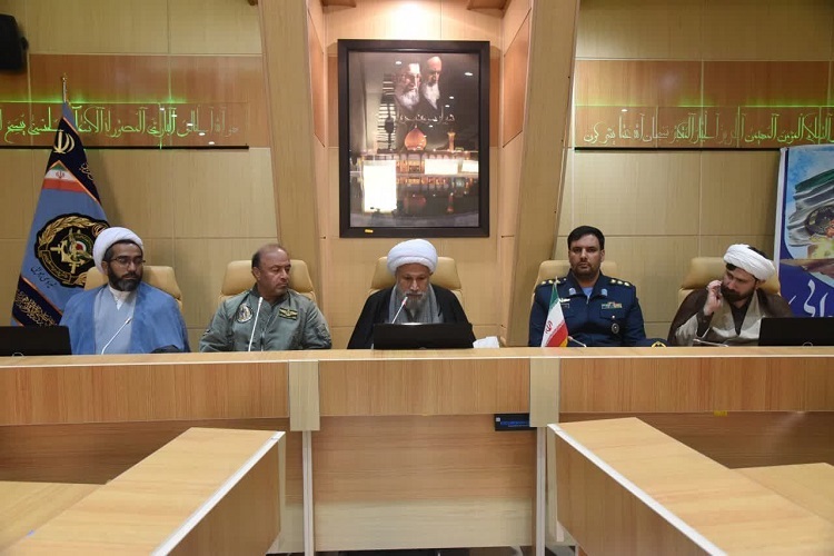 نشست همافران با امام جمعه شیراز