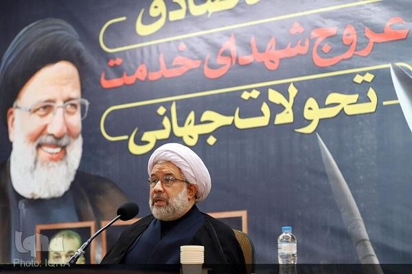 نظام اسلامی یک نهضت معنوی و عدالت‌خواهانه برای عالم است