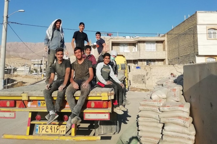 مسجدی با کمترین امکانات، بیشترین تلاش را برای خدمترسانی به مردم دارد مسجدی با کمترین امکانات، بیشترین تلاش را برای خدمترسانی به مردم دارد