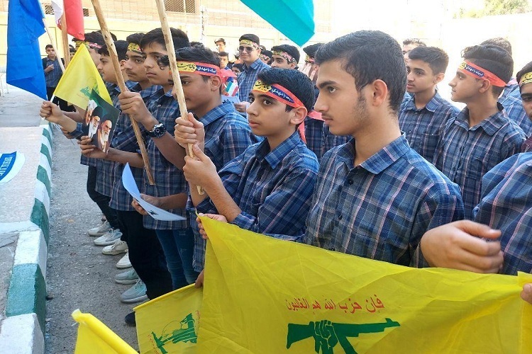 تجمع دانش آموزان در حمایت از حزب الله لبنان